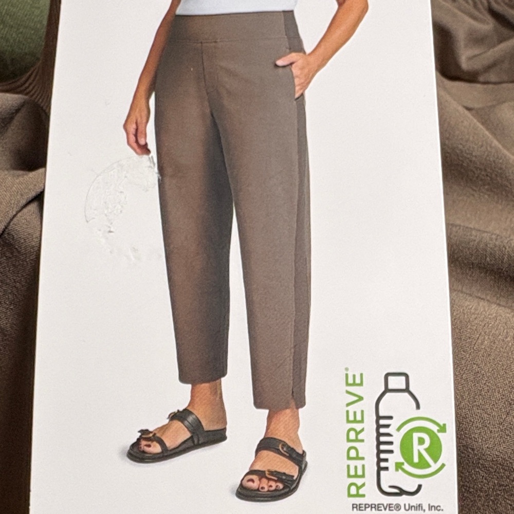 NWT tan ankle pant